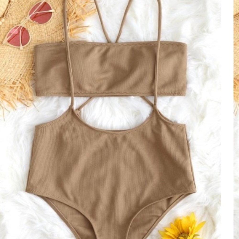 COPY - 🌺🌿Nude bandeau top Overall bottoms bikini